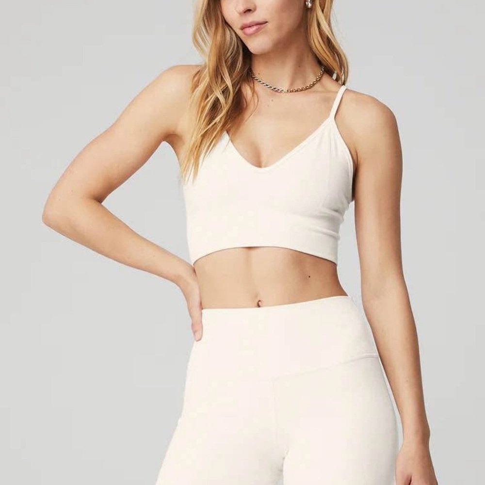 ALO Yoga Cream Sports Bra Intimates